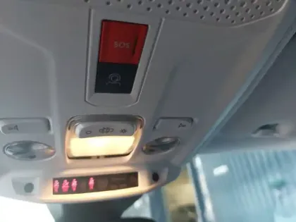 Photo 18 Peugeot 208  PureTech 100 S&S BVM6