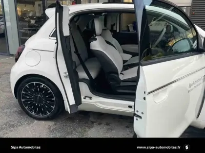 Photo 27 Fiat 500  3+1 e 118 ch