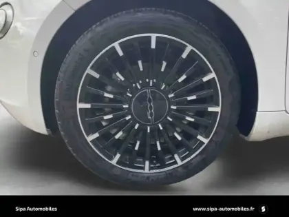 Photo 10 Fiat 500  3+1 e 118 ch