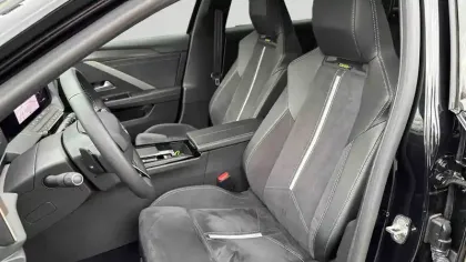 Photo 22 Opel Astra  Hybride Rechargeable 225 ch BVA8