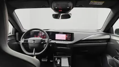 Photo 9 Opel Astra  Hybride Rechargeable 225 ch BVA8