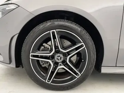 Photo 17 Mercedes CLA  Coupé 250 e 8G-DCT