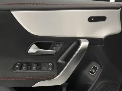 Photo 24 Mercedes CLA  Coupé 250 e 8G-DCT