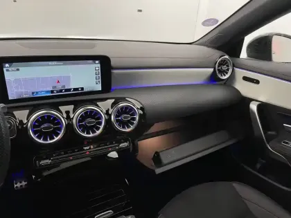 Photo 27 Mercedes CLA  Coupé 250 e 8G-DCT