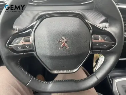 Photo 12 Peugeot 208  PureTech 100 S&S BVM6