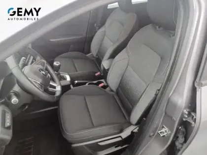 Photo 10 Renault Captur  TCe 90 - 21