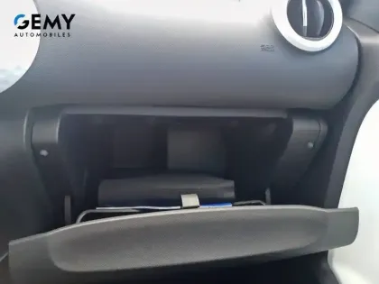 Photo 16 Renault Twingo  III E-Tech