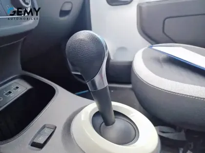 Photo 12 Renault Twingo  III E-Tech