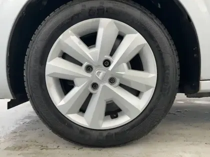 Photo 27 Dacia Sandero  ECO-G 100 - 22