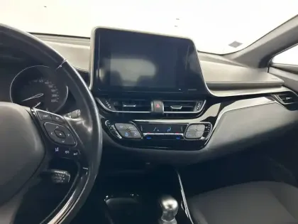 Photo 51 Toyota C-HR  Pro Hybride 122h