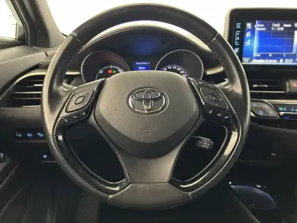 Photo 49 Toyota C-HR  Pro Hybride 122h