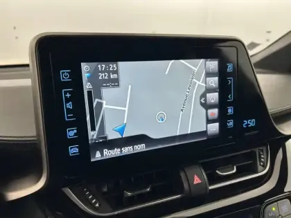 Photo 53 Toyota C-HR  Pro Hybride 122h