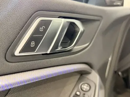 Photo 21 BMW Serie 1 118d 150 ch BVA8