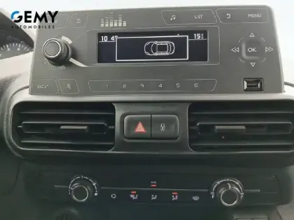 Photo 15 Peugeot Partner  FOURGON STANDARD 650 KG BLUEHDI 75 BVM5