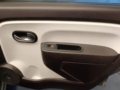 Photo 14 Renault Twingo  III SCe 65