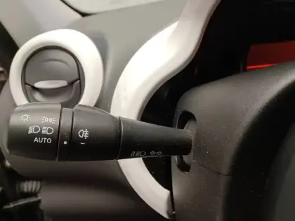 Photo 33 Renault Twingo  III SCe 65