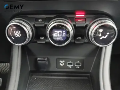 Photo 65 Renault Captur  E-Tech Plug-in 160 - 21