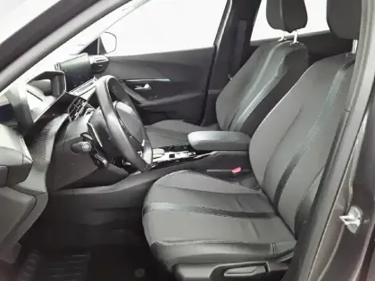 Photo 10 Peugeot 2008  BlueHDi 130 S&S EAT8