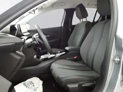 Photo 10 Peugeot 208  Hybrid 100 e-DCS6