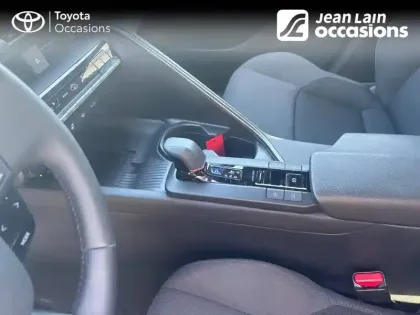 Photo 12 Toyota C-HR  Hybride Rechargeable 225