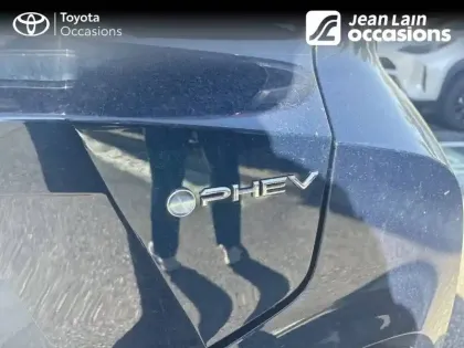 Photo 19 Toyota C-HR  Hybride Rechargeable 225