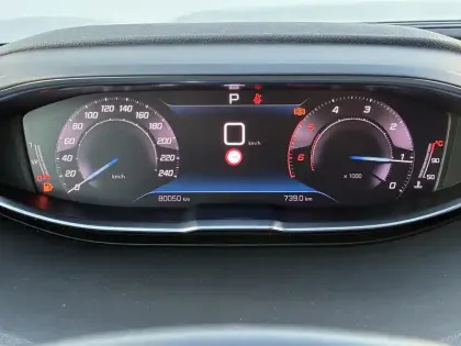 Photo 11 Peugeot 3008  BlueHDi 130ch S&S EAT8