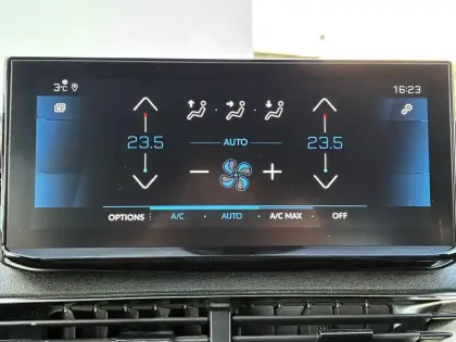 Photo 22 Peugeot 3008  BlueHDi 130ch S&S EAT8