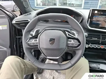 Photo 15 Peugeot 2008  Hybrid 145 e-DCS6