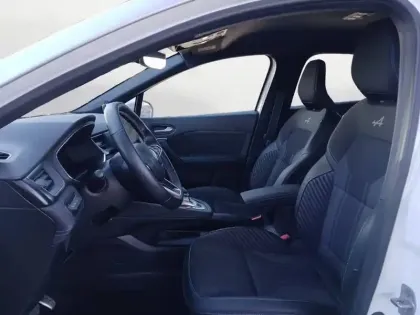 Photo 9 Renault Captur  E-Tech full hybrid 145 ch