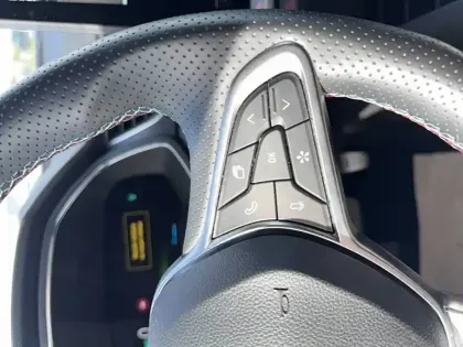 Photo 18 Renault Captur  E-Tech full hybrid 145 ch