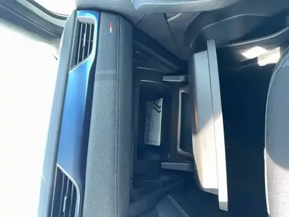 Photo 24 Renault Captur  E-Tech full hybrid 145 ch