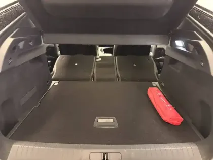 Photo 124 Peugeot 3008  Hybrid 145 e-DCS6