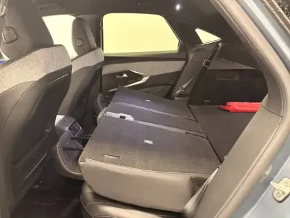 Photo 77 Peugeot 3008  Hybrid 145 e-DCS6