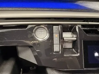 Photo 142 Peugeot 3008  Hybrid 145 e-DCS6