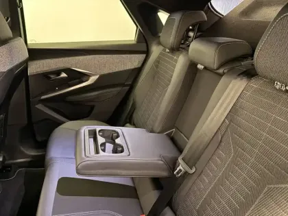 Photo 30 Peugeot 3008  Hybrid 145 e-DCS6