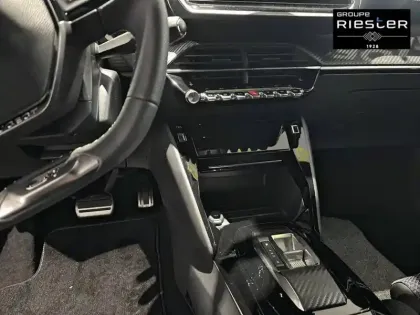 Photo 18 Peugeot 208  Electrique 50 kWh 136ch