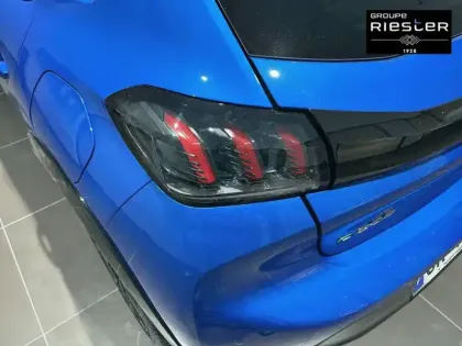 Photo 16 Peugeot 208  Electrique 50 kWh 136ch