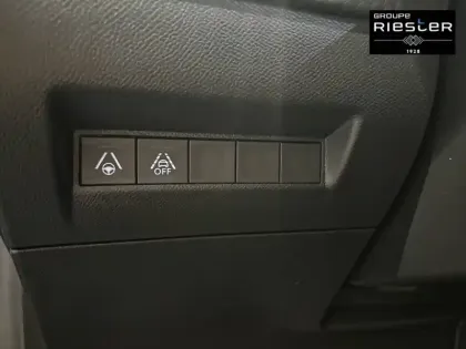 Photo 14 Peugeot 208  Electrique 50 kWh 136ch