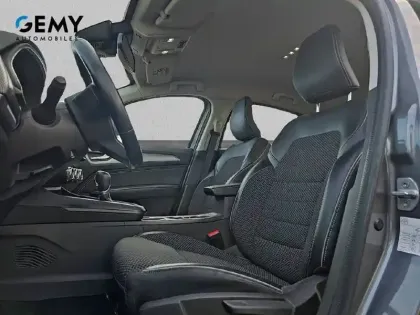 Photo 8 Renault Arkana  E-Tech 145 - 21B