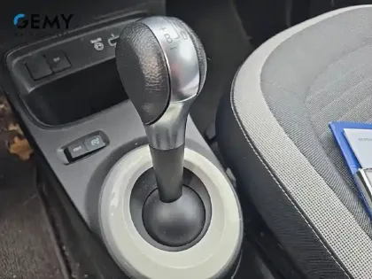 Photo 11 Renault Twingo  III E-Tech