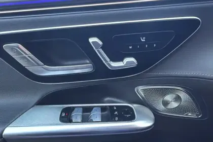 Photo 18 Mercedes Classe E EQE 300