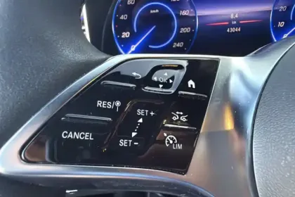 Photo 20 Mercedes Classe E EQE 300