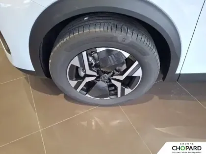 Photo 11 Peugeot 2008  Hybrid 145 e-DCS6