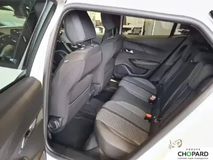 Photo 10 Peugeot 2008  Hybrid 145 e-DCS6