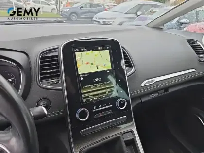 Photo 12 Renault Scenic  TCe 140 FAP - 21