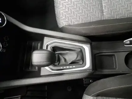 Photo 32 Renault Clio  E-Tech full hybrid 145