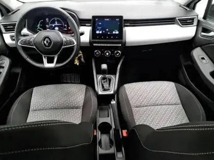 Photo 40 Renault Clio  E-Tech full hybrid 145