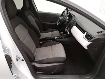 Photo 22 Renault Clio  E-Tech full hybrid 145