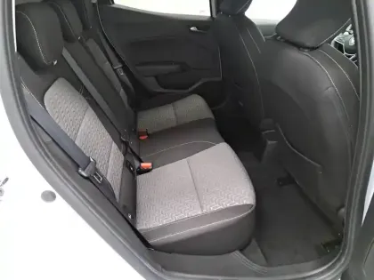 Photo 20 Renault Clio  E-Tech full hybrid 145