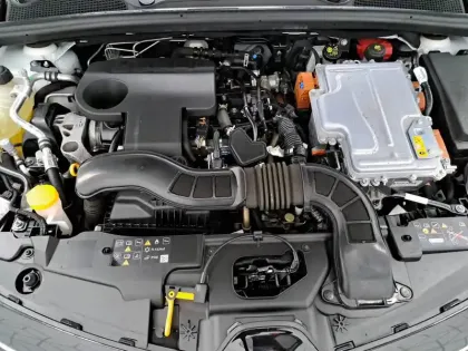 Photo 12 Renault Clio  E-Tech full hybrid 145